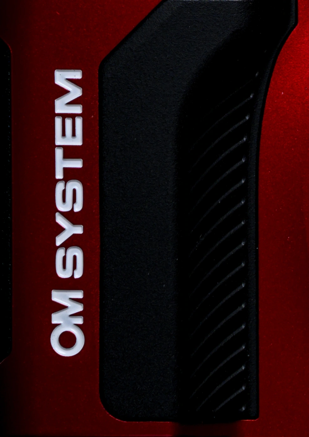 Materia y agarre de OM SYSTEM Tough TG-7