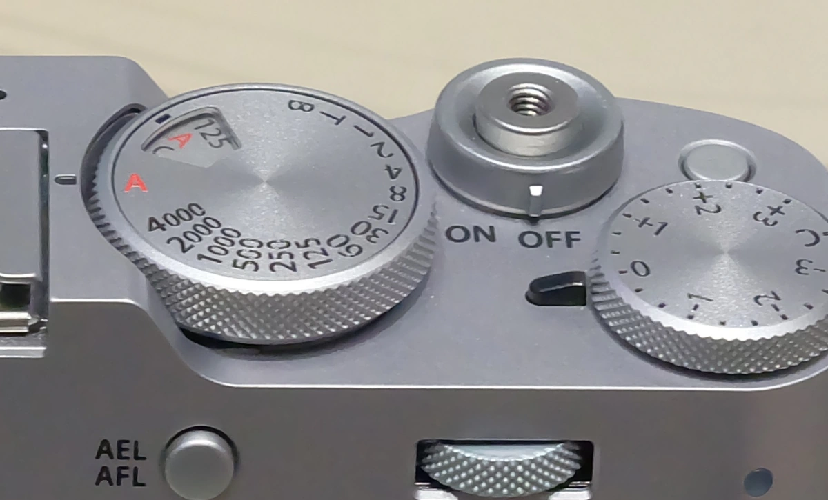 El ritmo de los diales de Fujifilm X100VI
