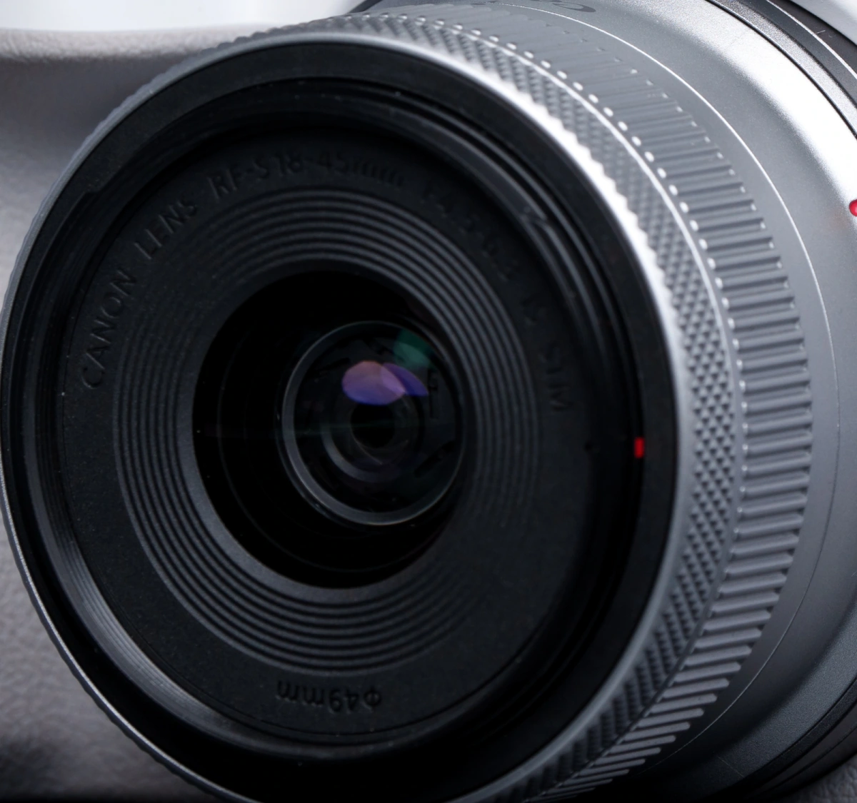 Un sistema que empieza aquí de Canon EOS R50